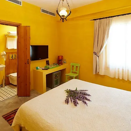 Aya Yorgi Evleri Hotel *