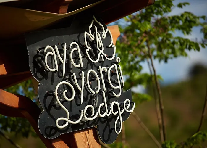 Aya Yorgi Evleri 보즈자아다